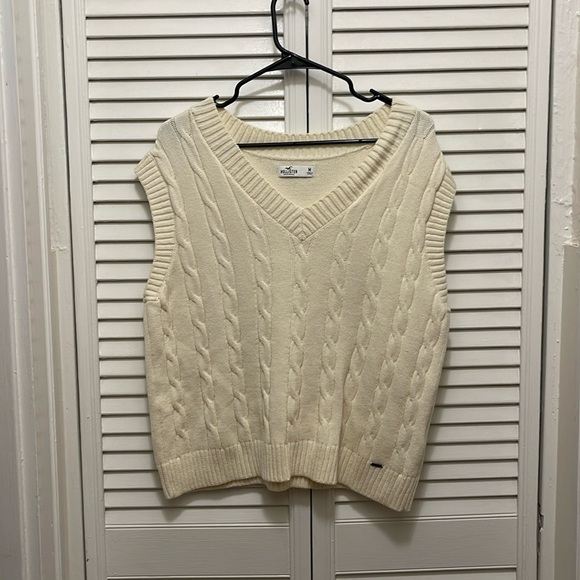 hollister oversized sweater vest - Picture 1 of 2